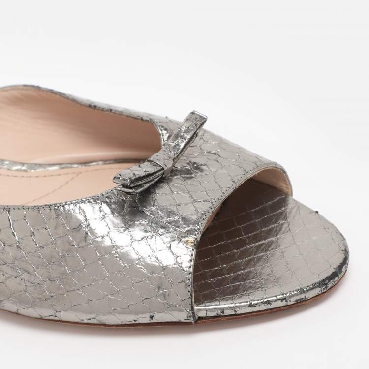 Pre Owned Miu Miu Metallic Silver Python Embossed  Leather Crystal Embellished Flat Slides Size 40.5