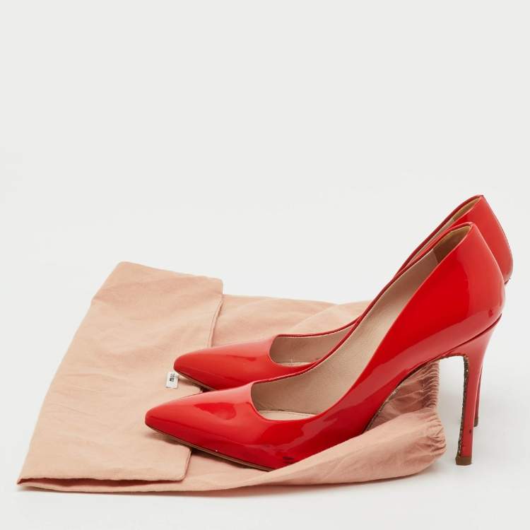 Pre Owned Miu Miu Cherry Red Patent Leather Glitter Sole Pointed Toe Pumps Size 37