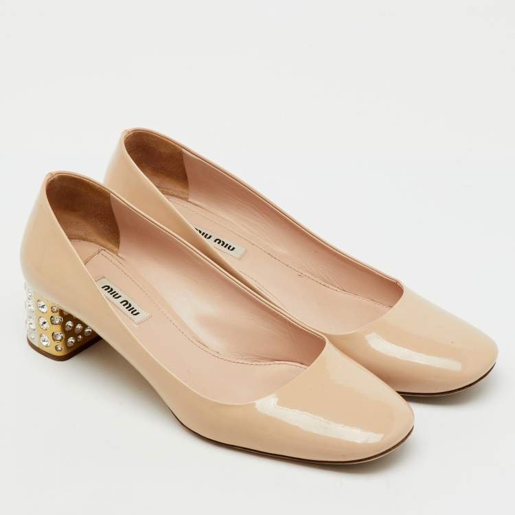 Pre Owned Miu Miu Beige Patent Leather Crystal Embellished Block Heel Pumps Size 40