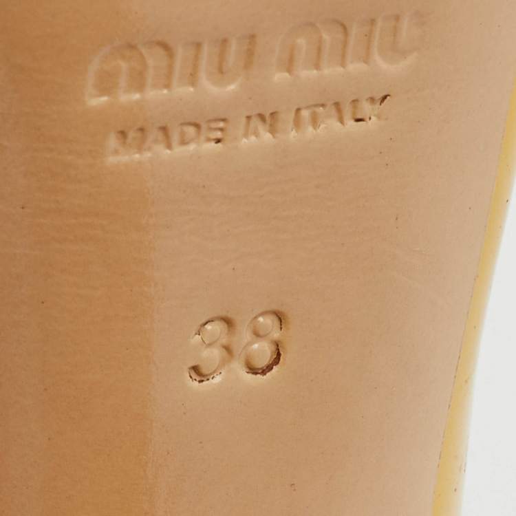 Pre Owned Miu Miu Yellow Patent Leather Peep Toe Platform Pumps Size 38