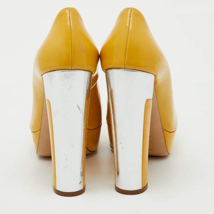 Pre Owned Miu Miu Yellow Patent Leather Peep Toe Platform Pumps Size 38