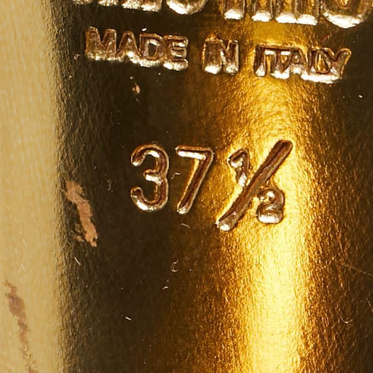 Pre Owned Miu Miu Gold Coarse Glitter Round Toe Pumps Size 37.5