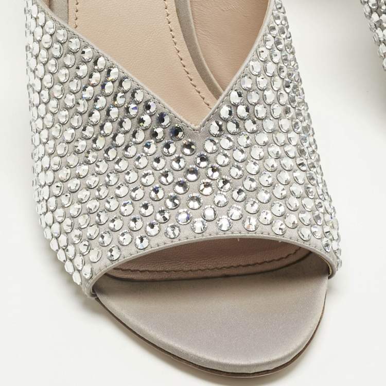 مملوكة مسبقًا Miu Miu Grey Satin Crystal Embellished Heel Mules Size 40.5