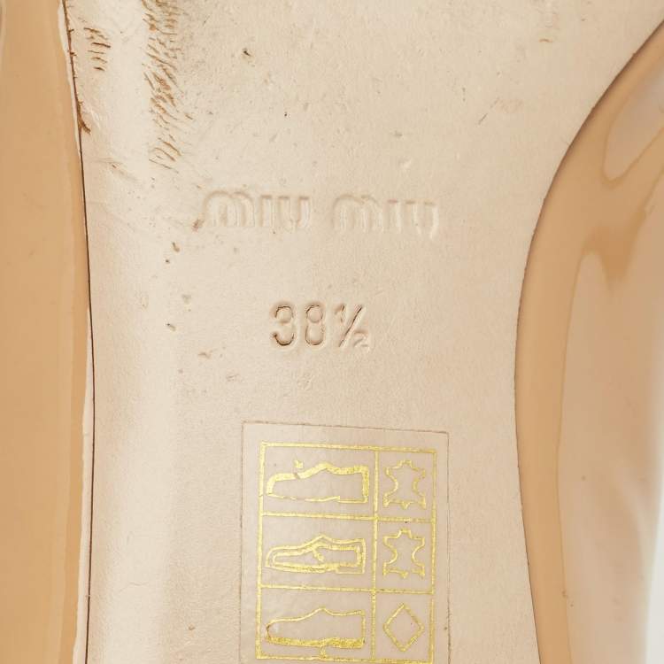 Pre Owned Miu Miu Beige Patent Leather Studded Bow Ballet Flats Size 38.5