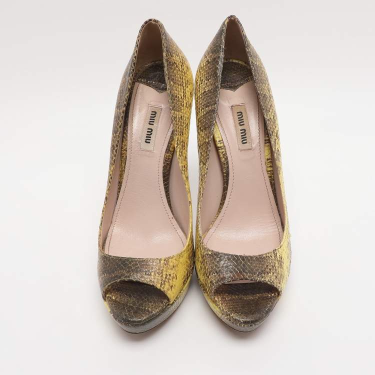 Pre Owned Miu Miu Yellow/Beige Python Embossed Leather Peep Toe Pumps Size 39.5