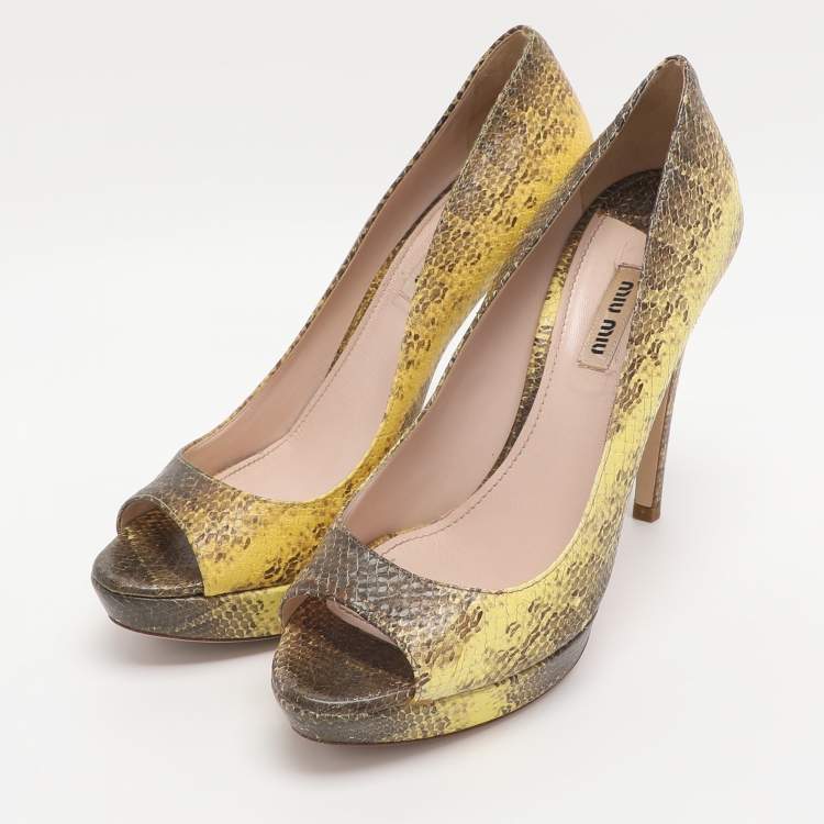 Pre Owned Miu Miu Yellow/Beige Python Embossed Leather Peep Toe Pumps Size 39.5