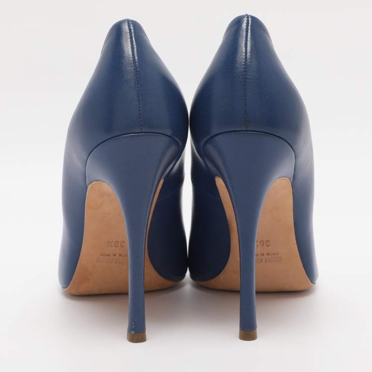 Pre Owned Miu Miu Blue Leather Pointed Toe Pumps Size 38.5