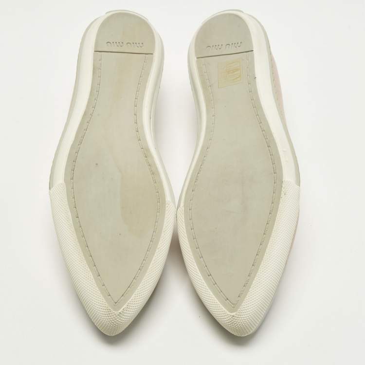 مملوكة مسبقًا Miu Miu Size 38.5 Beige Leather Slip On Cap Toe  Sneakers