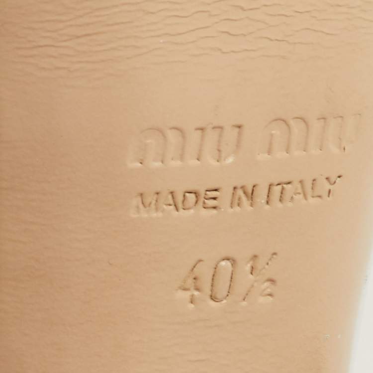 مملوكة مسبقًا Miu Miu Size 40.5 Silver Leather T-Strap Crystal Block Heel Platform Sandals