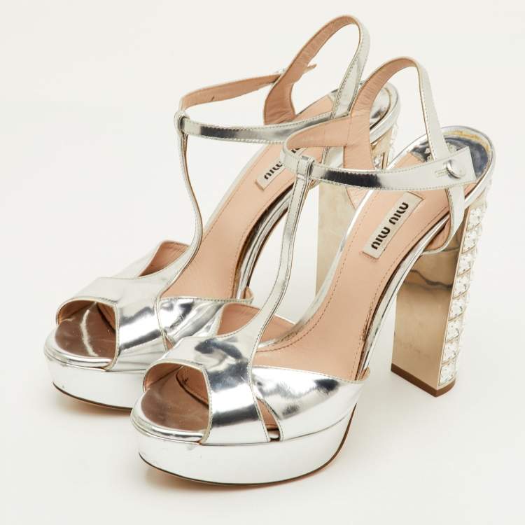 مملوكة مسبقًا Miu Miu Size 40.5 Silver Leather T-Strap Crystal Block Heel Platform Sandals