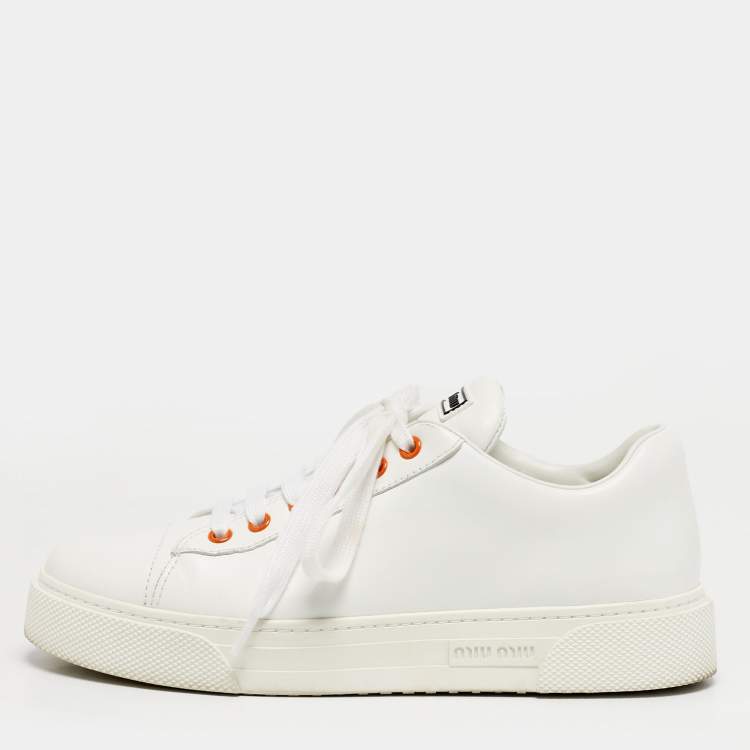 مملوكة مسبقًا Miu Miu Donna Size 38 White Leather Lace Up Sneakers