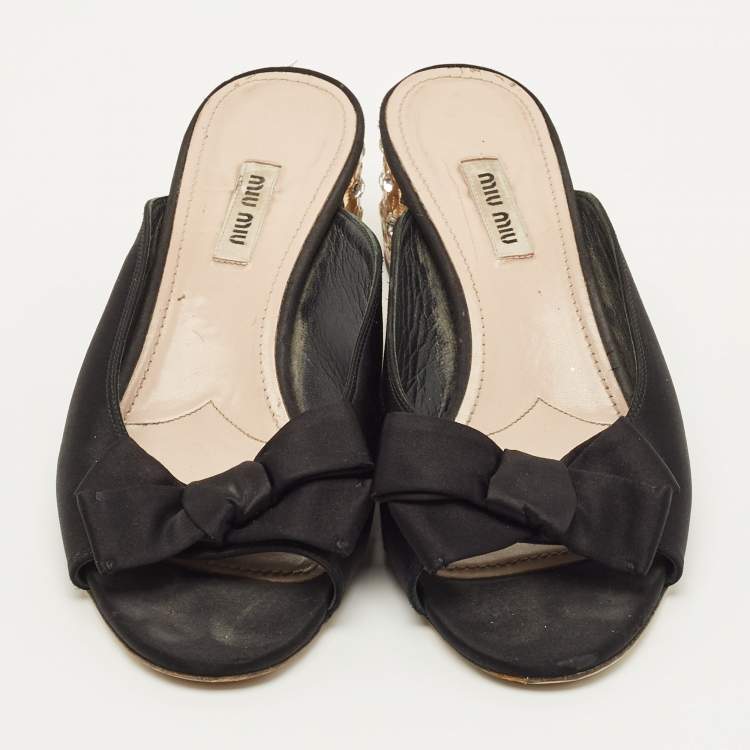 Pre Owned Miu Miu Size 39.5 Black Satin Bow Crystal Embellished Block Heel Slide Sandals