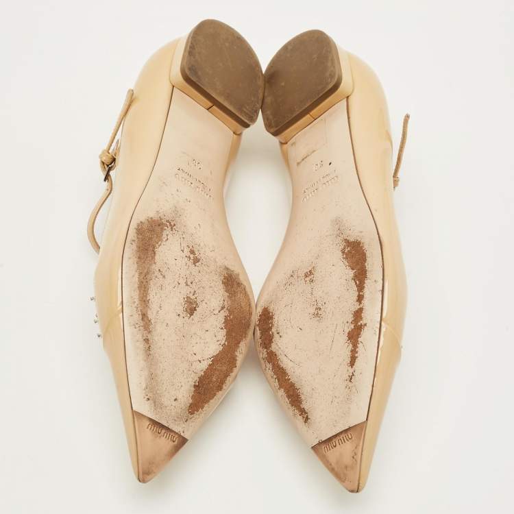 Pre Owned Miu Miu Size 36 Beige Patent Leather Ballet Flats