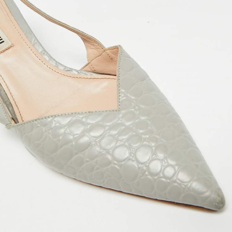 Pre Owned Miu Miu Size 38 Blue Croc Embossed Leather Slingback Pumps