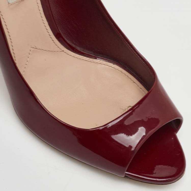 Pre Owned Miu Miu Size 40.5 Burgundy Patent Leather Peep Toe Crystal Embellished Block Heel Pumps