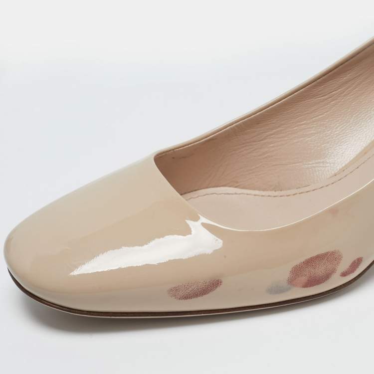 Pre Owned Miu Miu Size 35 Beige Patent Leather Crystal Embellished Block Heel Pumps