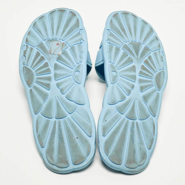 Pre Owned Miu Miu Wavy Size 40 Light Blue Rubber Flat Slide Sandals