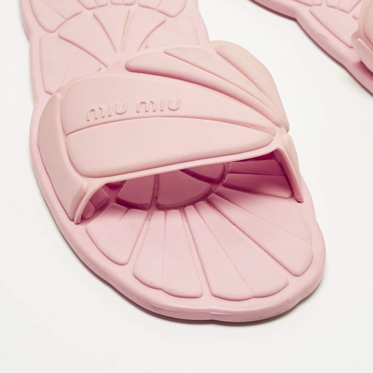 Pre Owned Miu Miu wavy Size 40 Pink Rubber Flat Slide