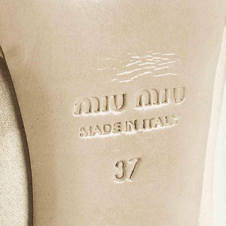 Pre Owned Miu Miu Size 37 Cream Satin Crystal Embellished Heel Platform Peep Toe Pumps