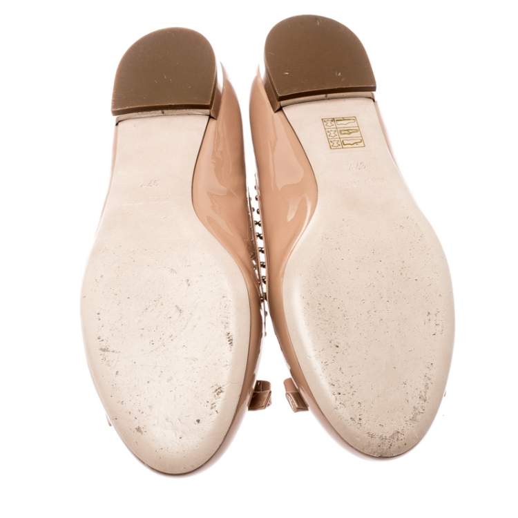 Pre Owned Miu Miu Beige Patent Leather Studded Bow Ballet Flats Size 37.5