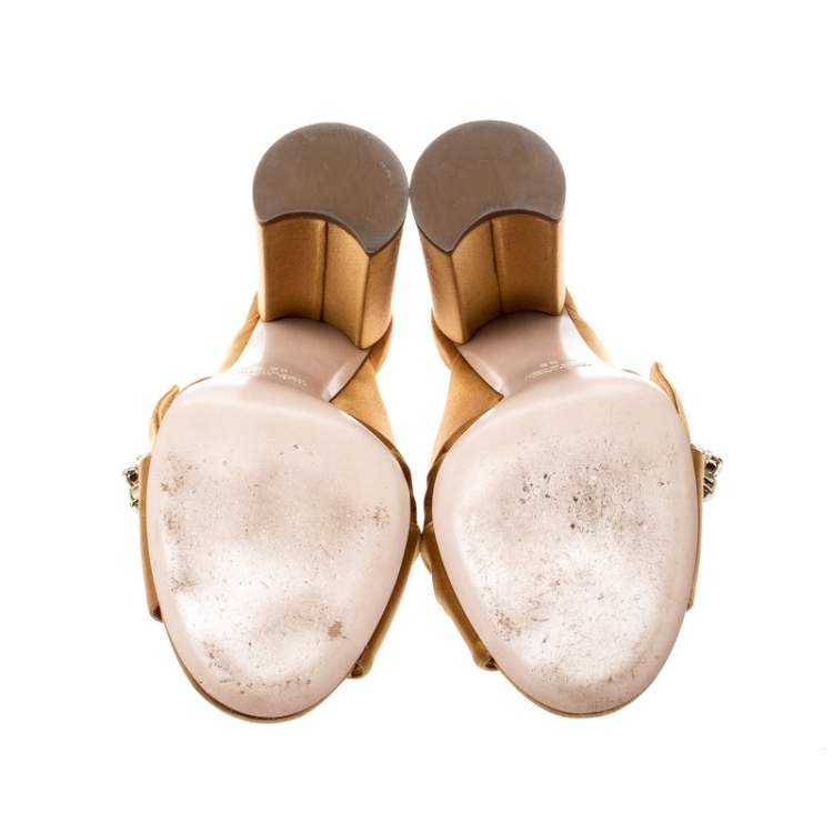 Pre Owned Miu Miu Yellow Satin Crystal And Faux Pearl Embellished Brooch Peep Toe Mules Size 38