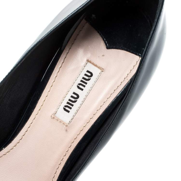 Pre Owned Miu Miu Navy Blue Patent Leather Bow Peep Toe Platform Pumps Size 39.5