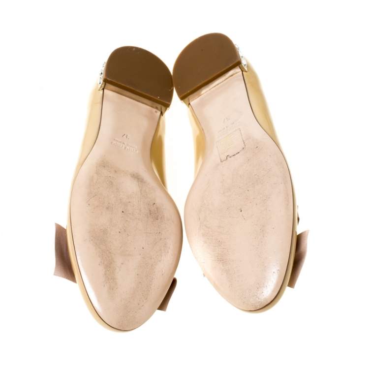 Pre Owned Miu Miu Beige Patent Leather Studded Bow Ballet Flats Size 37