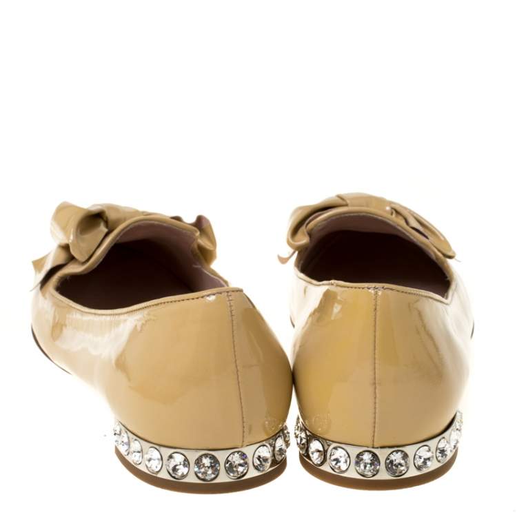 Pre Owned Miu Miu Beige Patent Leather Studded Bow Ballet Flats Size 37