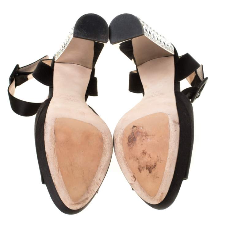 مملوكة مسبقًا Miu Miu Black Satin Embellished Block Heel Peep Toe Platform Ankle Strap Sandals Size 37.5