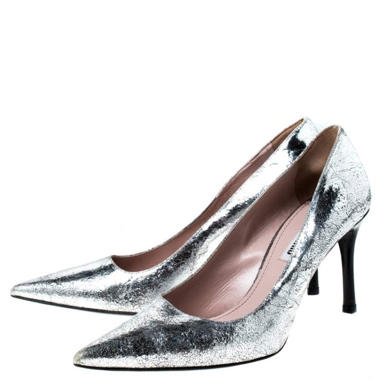 Pre Owned Miu Miu Silver Metallic Leather Specchio Pointed Toe Pumps Size 38.5