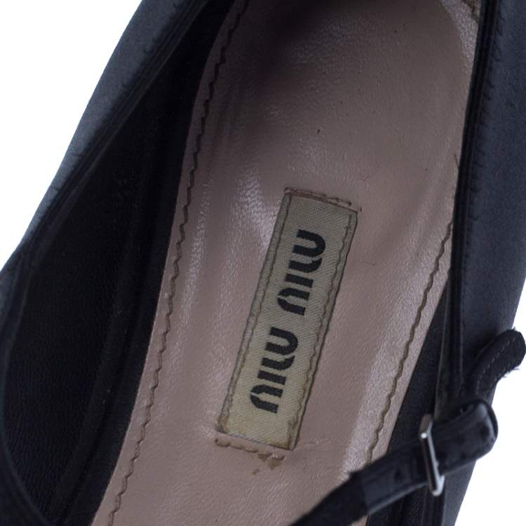 Pre Owned Miu Miu Black Satin Jewel Embellished Ballet Flats Size 39
