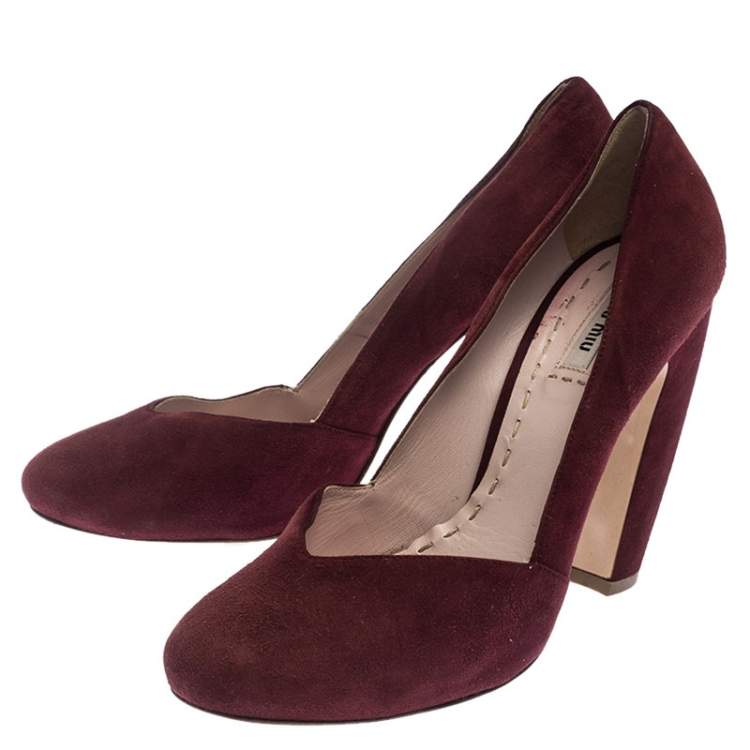 Pre Owned Miu Miu Maroon Suede Curved Heel Pumps Size 40