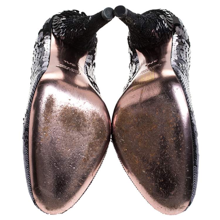 Pre Owned Miu Miu Black Sequin Round Toe Pumps Size 37.5