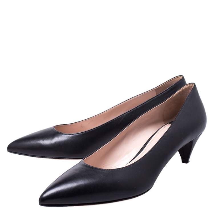 Pre Owned Miu Miu Black Leather Kitten Heel Pumps Size 38