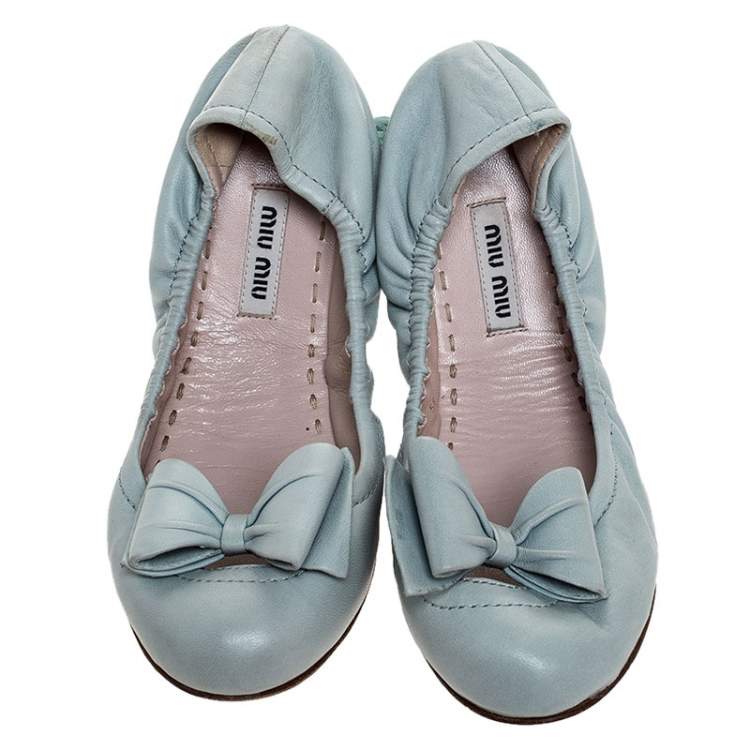 Pre Owned Miu Miu Blue Leather Scrunch Bow Ballet Flats Size 37