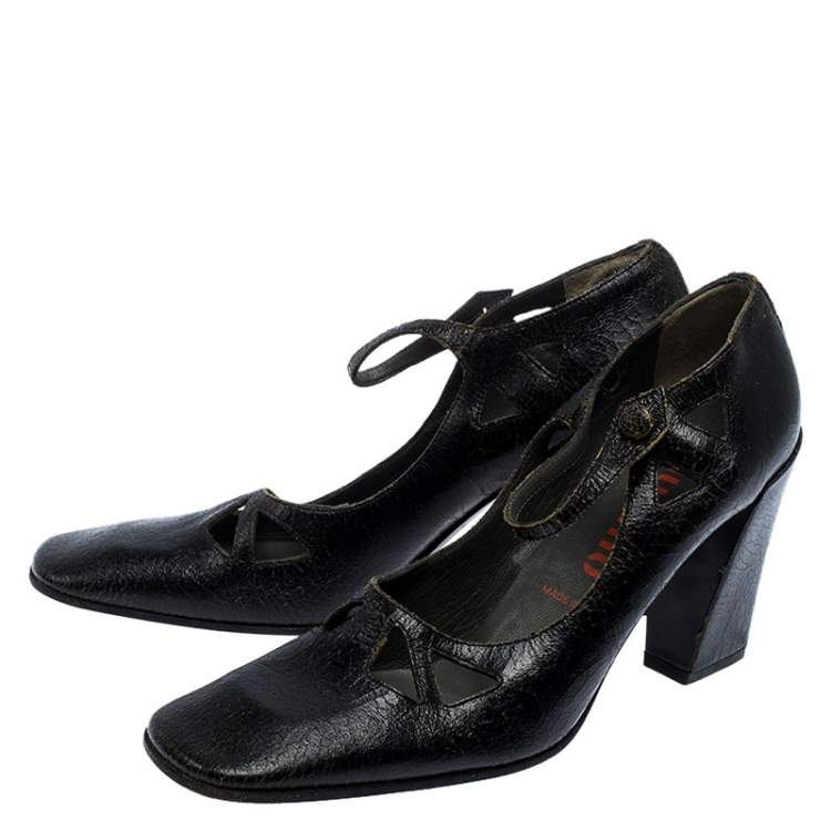 Pre Owned Miu Miu Black Crack Leather Cutout Square Toe Pumps Size 37.5