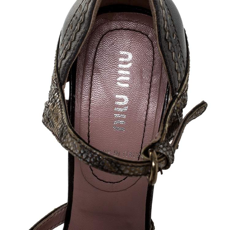 Pre Owned Miu Miu Metallic Grey/Silver Brogue Leather D'Orsay Strap Pumps Size 36.5