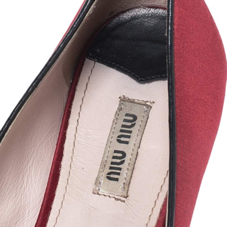 Pre Owned Miu Miu Red Satin Embroidered Crystal Studded Smoking Slippers Size 38.5