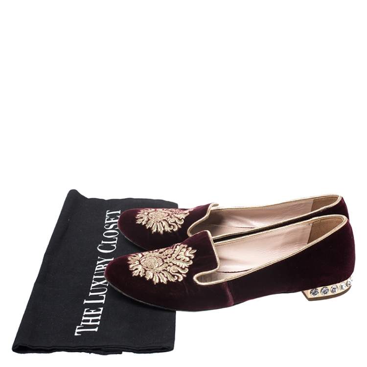 Pre Owned Miu Miu Burgundy Crest Embroidered Velvet Smoking Slippers Size 35.5