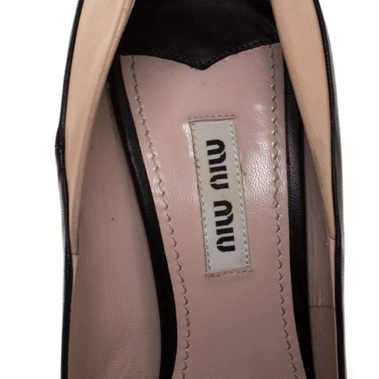 Pre Owned Miu Miu Bicolor Leather Round Toe Pumps Size 36.5