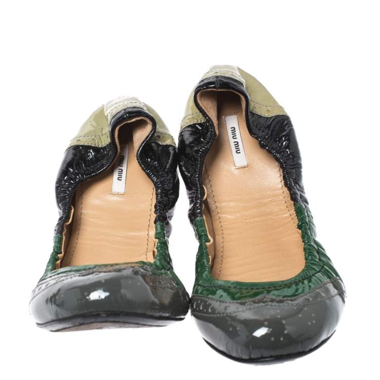 Pre Owned Miu Miu Multicolor Brogue Patent Leather Scrunch Ballet Flats Size 38