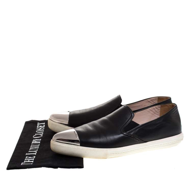 مملوكة مسبقًا Miu Miu Black Leather Metal Cap Toe Sneakers Size 38.5