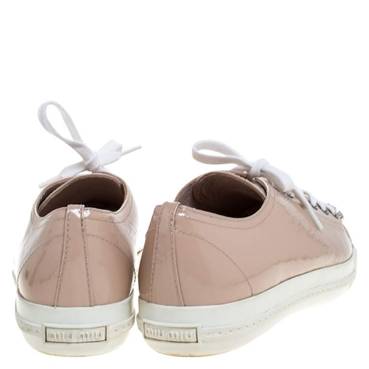 Pre Owned Miu Miu Beige Patent Leather Crystal Embellished Cap Toe Lace Up Sneakers Size 39.5