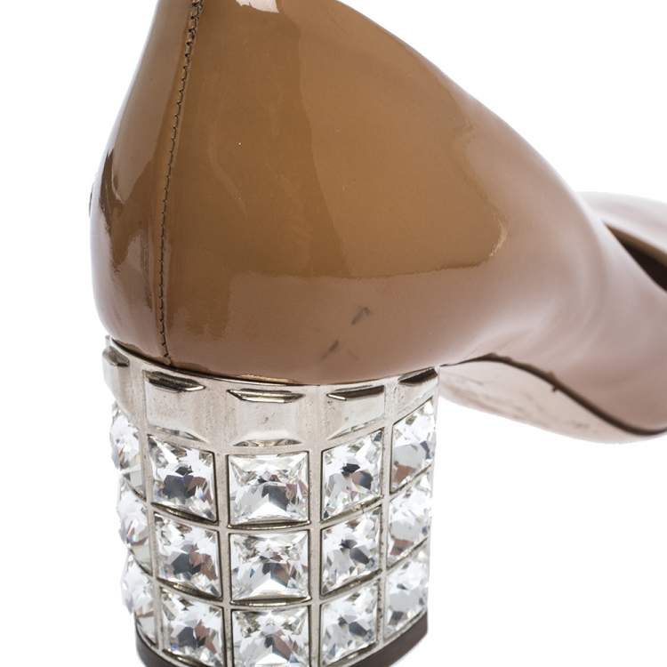 مملوكة مسبقًا Miu Miu Tan Patent Leather Crystal Heel Pumps Size 37