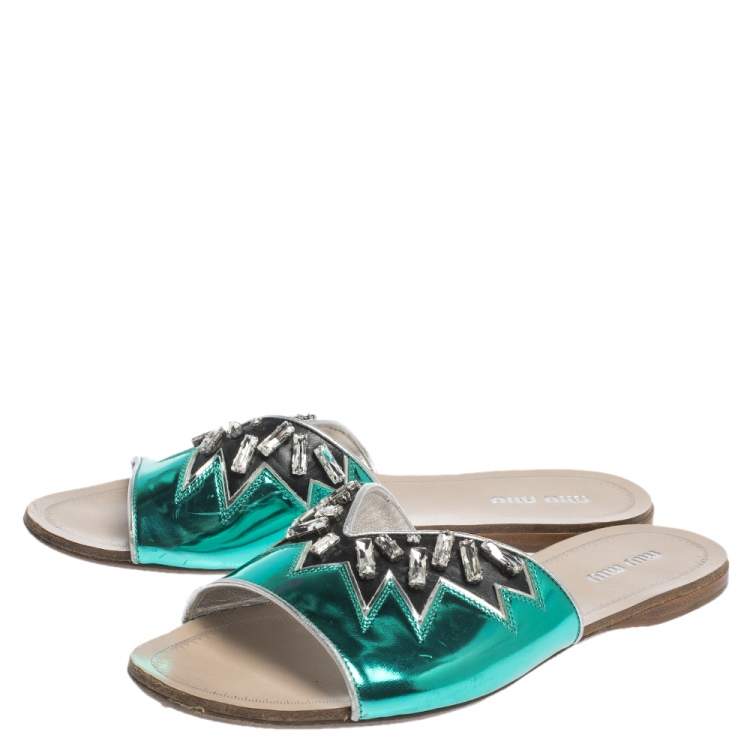 مملوكة مسبقًا Miu Miu Metallic Green/Black Leather Crystal Embellished Slide Sandals Size 38
