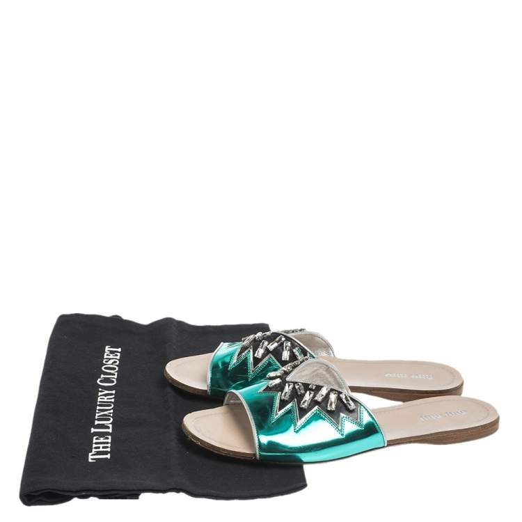مملوكة مسبقًا Miu Miu Metallic Green/Black Leather Crystal Embellished Slide Sandals Size 38