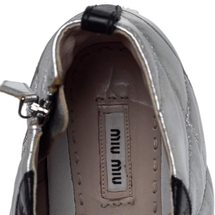 Pre Owned Miu Miu Silver/Black Quilted Leather Lace Up Zipper Sneakers Size 39.5
