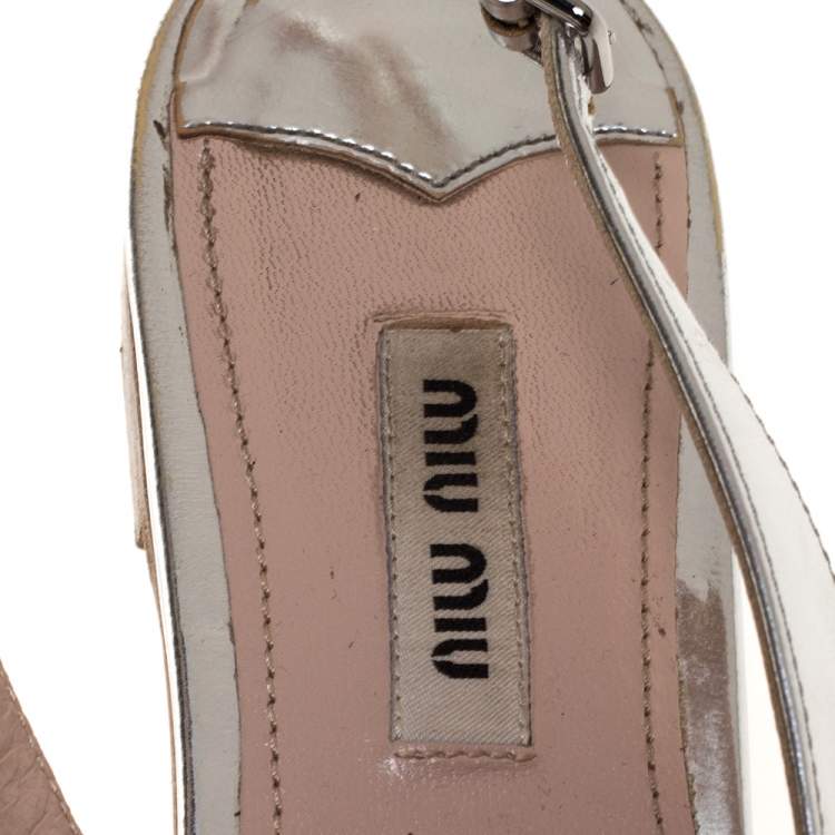 Pre Owned Miu Miu Silver Foil Leather Pointed Toe Bow Slingback Flat Sandals Size 37.5