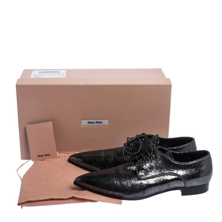 Pre Owned Miu Miu Grey Crinkled Patent Leather Pointed Toe Lace Oxfords Size 37