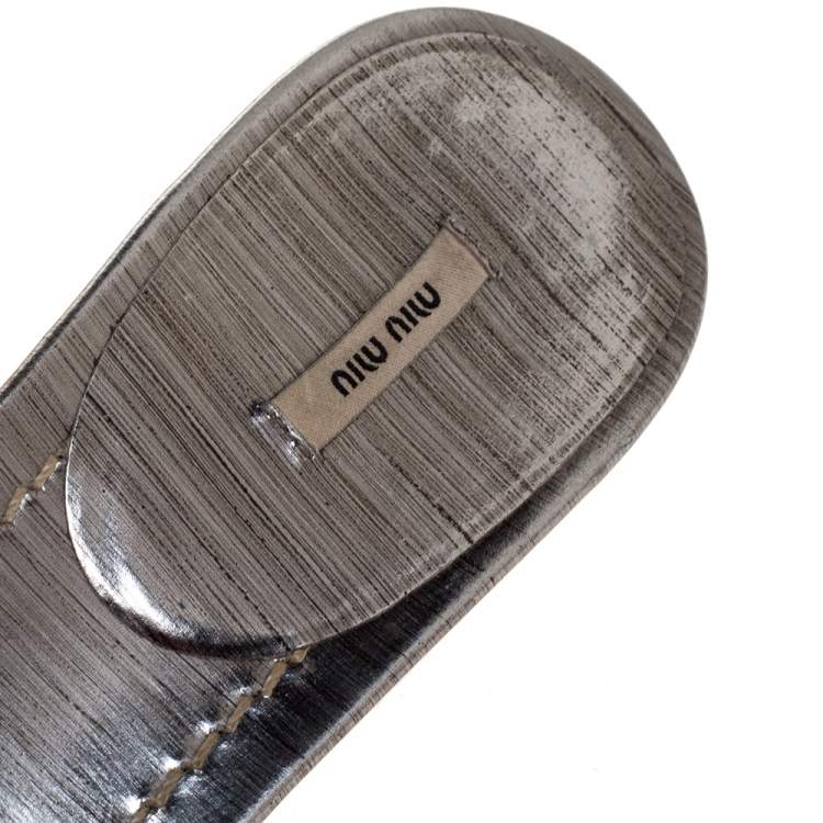 Pre Owned Miu Miu Silver Leather Crystal Embellished Slide Sandals Size 40